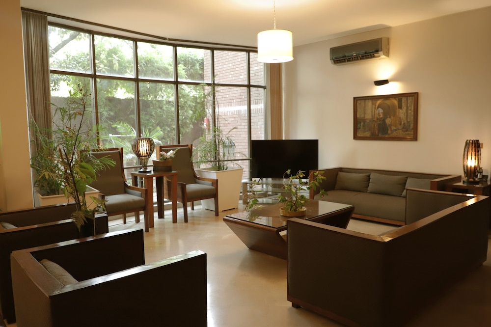The Residency Hotel 27/43