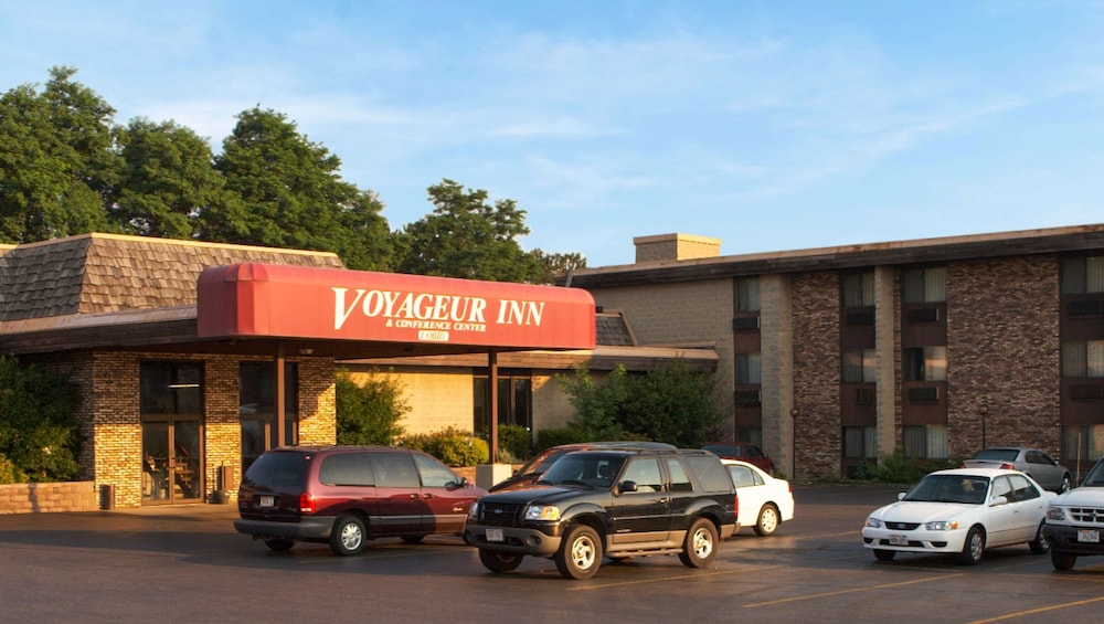 Voyageur Inn and Conference Center 1/58
