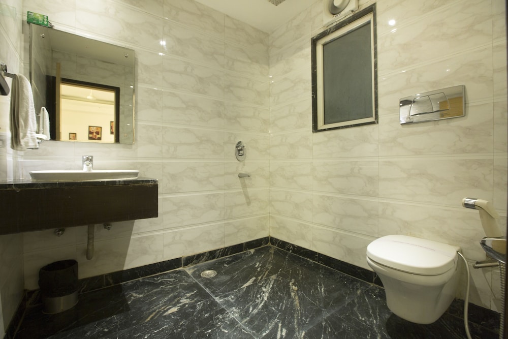 HOTEL KRISHNA DELUXE 70/70