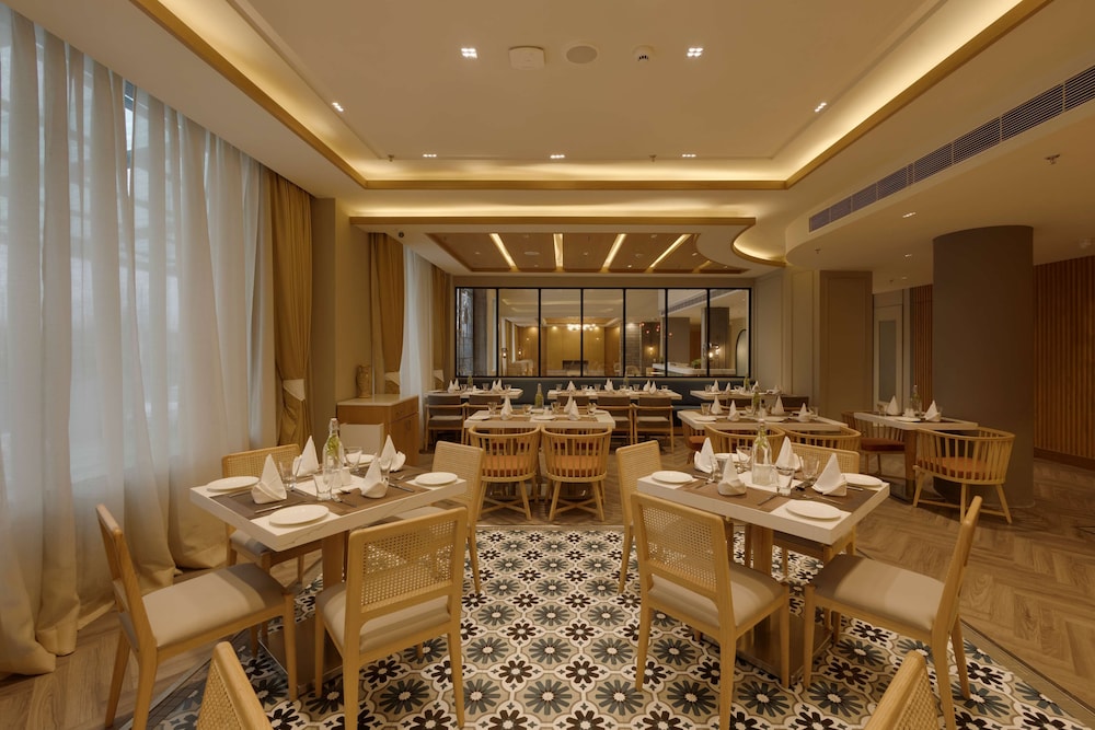 Sarovar Portico Srinagar 50/54