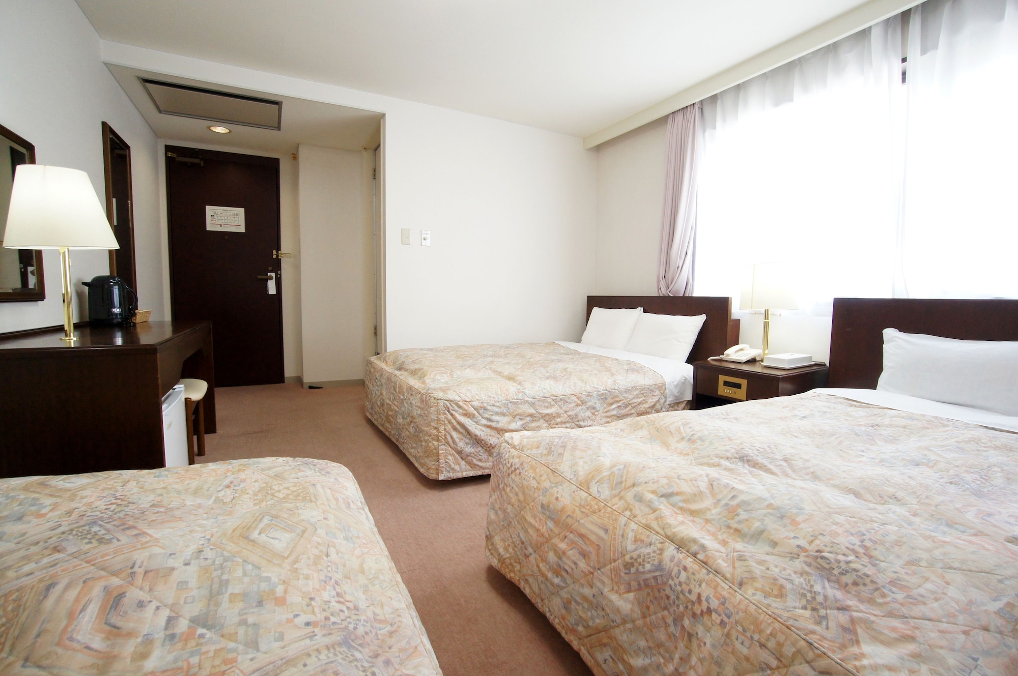 ROOM, TRIPLE