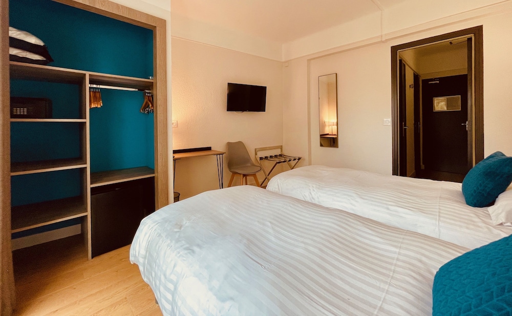 Hotel Courbet 18/60