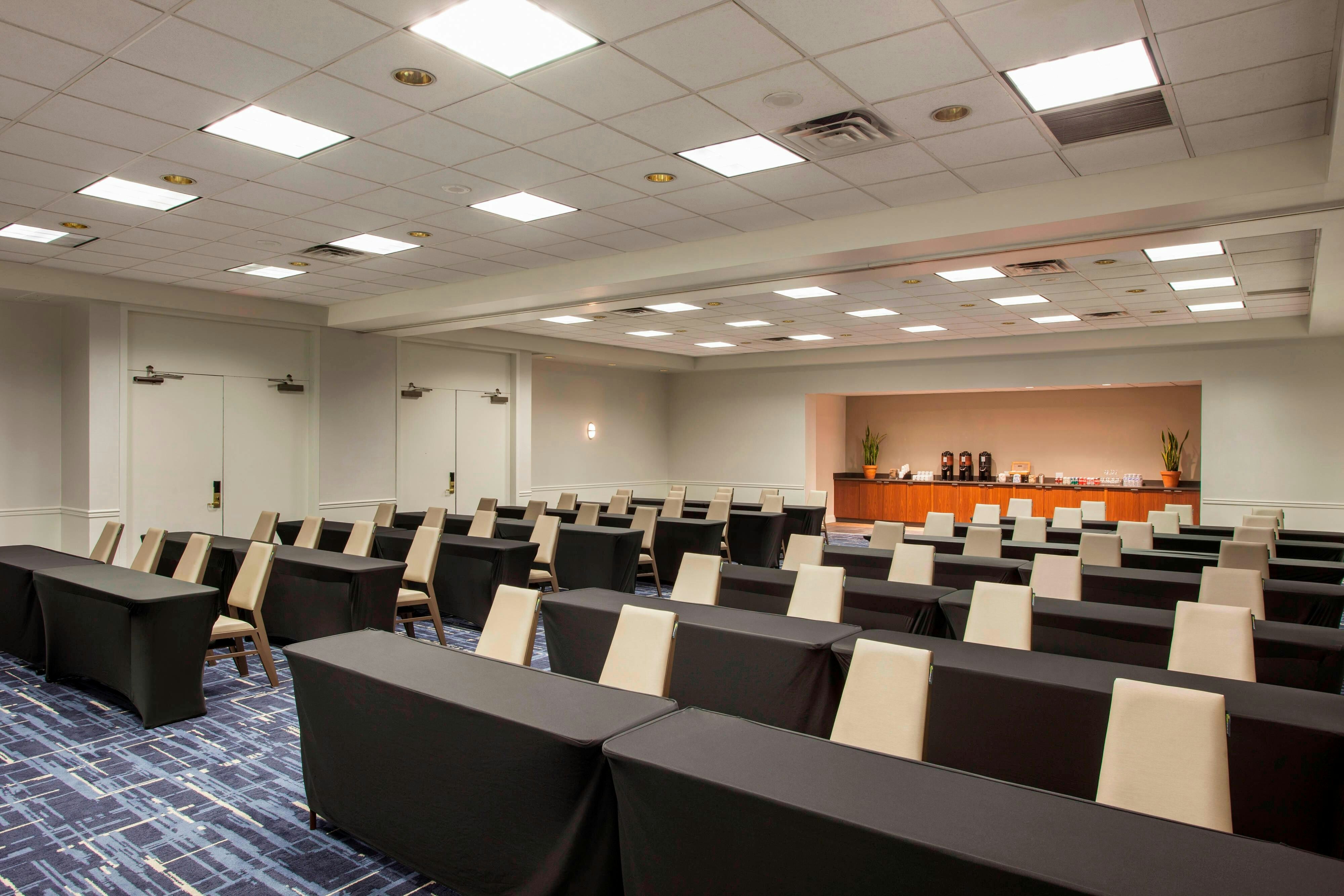 Sheraton Suites Philadelphia Airport 12/17