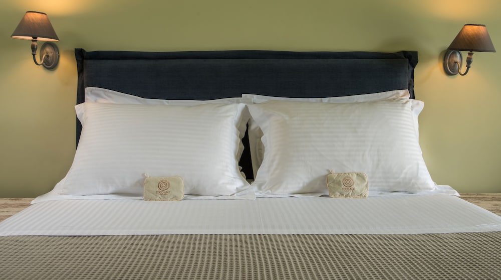 Mirabilia Boutique Hotel 11/86
