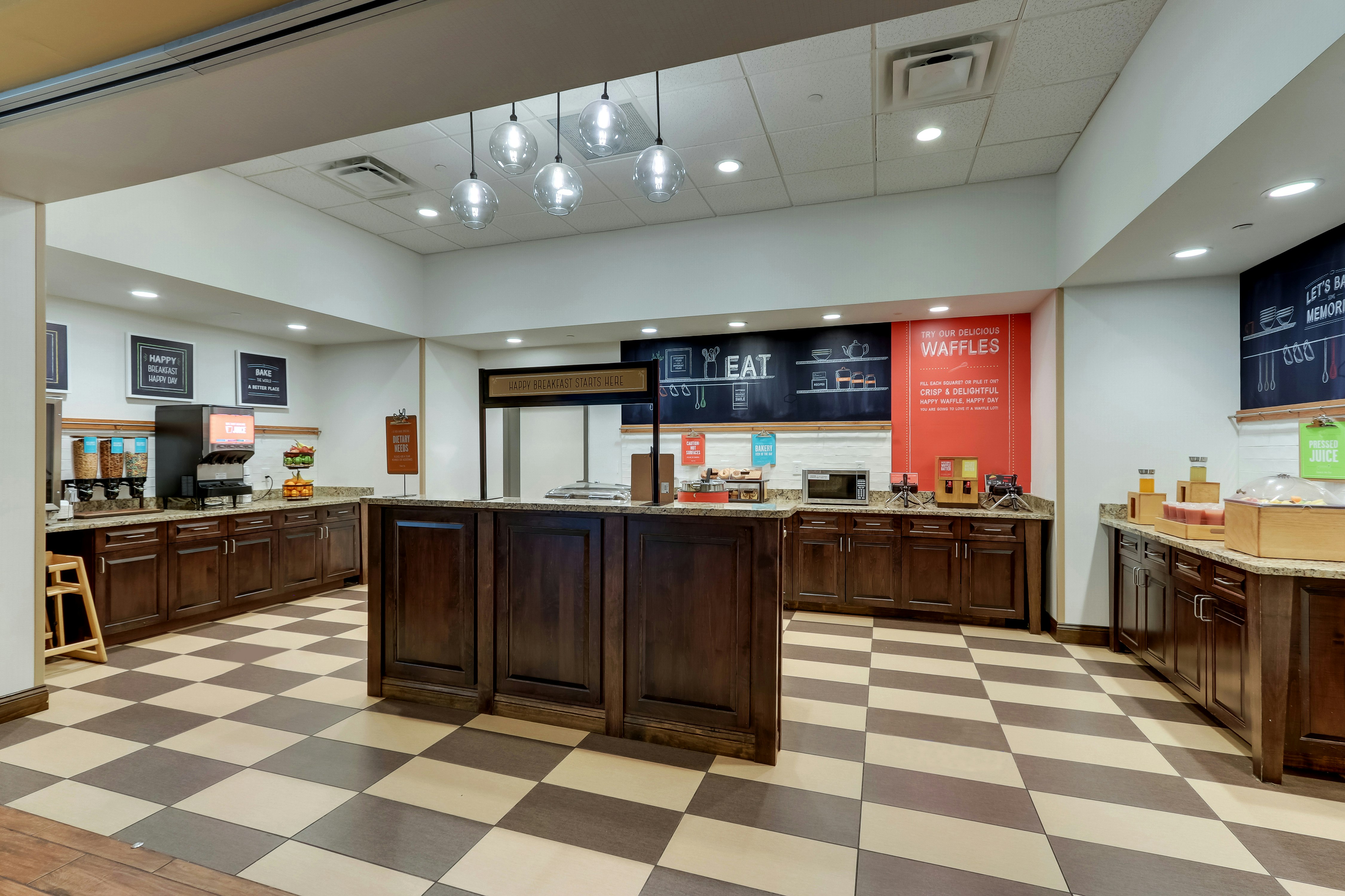 Hampton Inn & Suites Hartsville 15/76