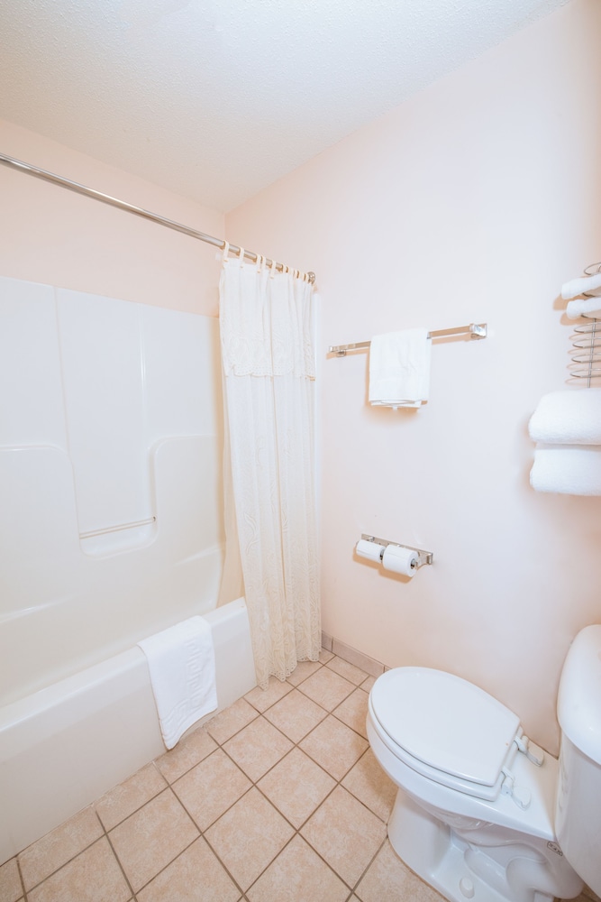 Our Guest Inn and Suites - Downtown 26/27