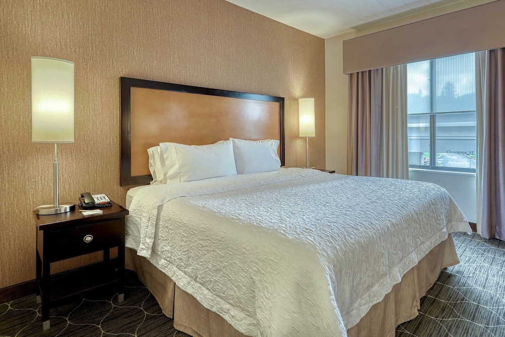 Hampton Inn & Suites Parsippany/North 16/55