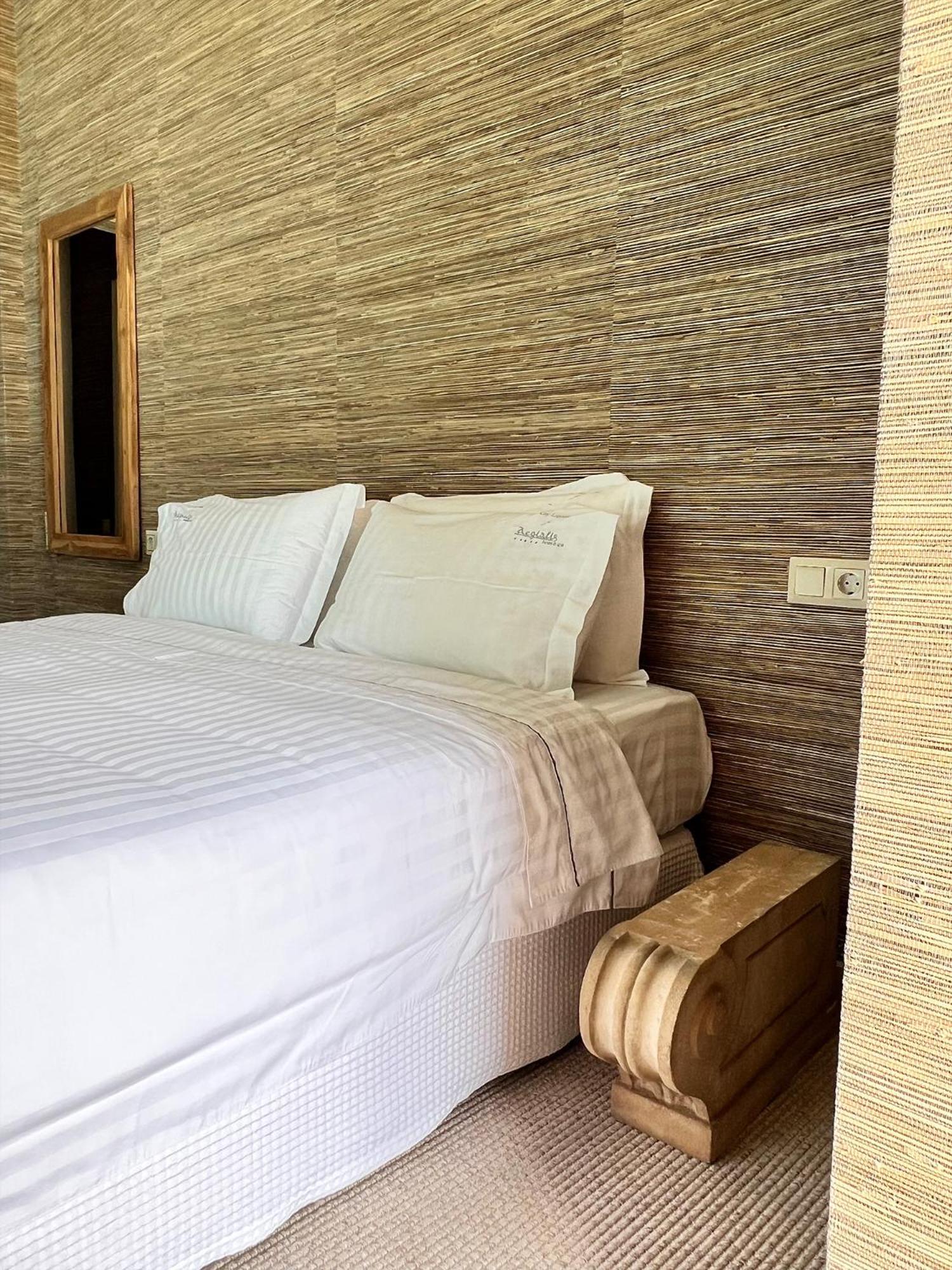Cave, Pool, Deluxe, with Pool, Aegialis Hotel And Spa 3/5