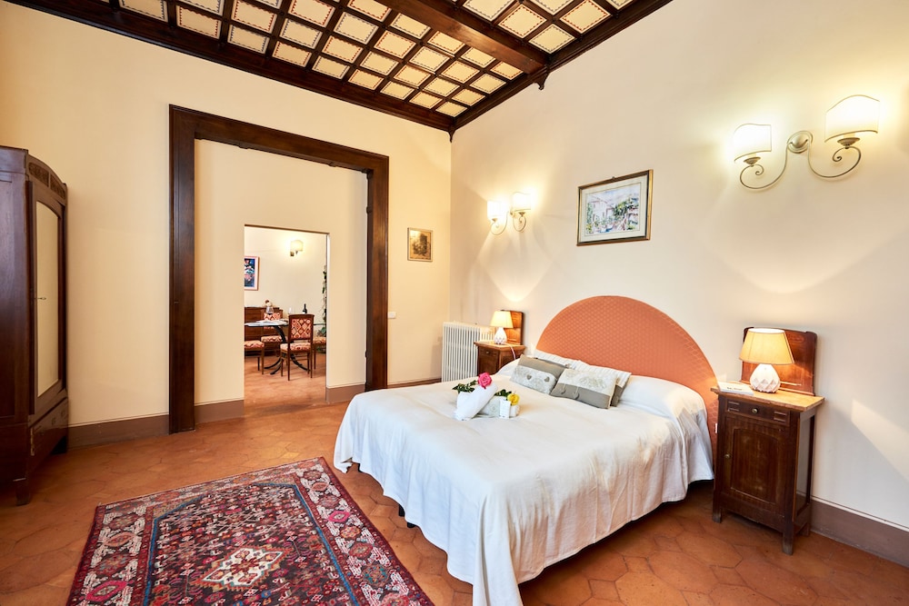 Villa Socini 8/30