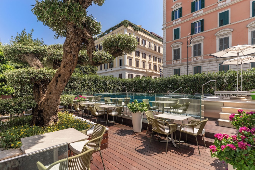 The Spotlight Boutique Hotel 44/49