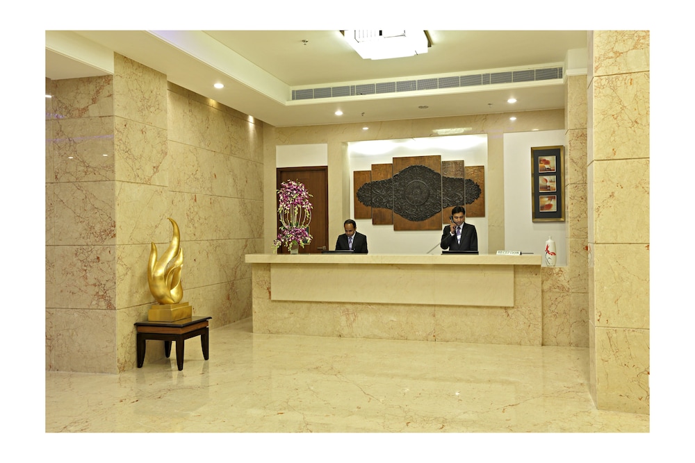 Regenta Central Jaipur 6/40