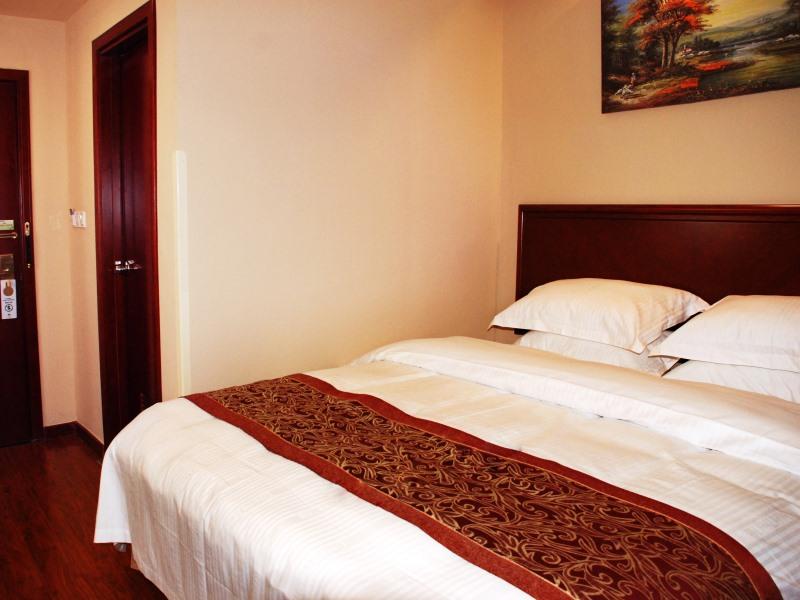 GreenTree Inn ShanDong WeiFang LinQu ZhanQian Road LuChuan Business Hotel 12/43