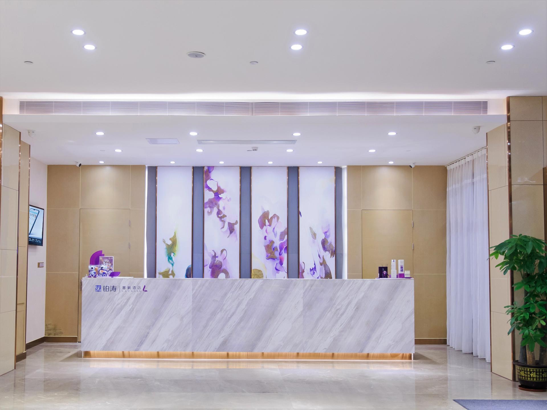 Lavande Hotel (Shenzhen International Convention and Exhibition Center & Shajing Jingji Baina) 6/29
