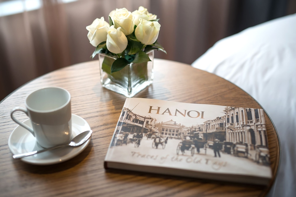 Bespoke Trendy Hotel Hanoi 43/50