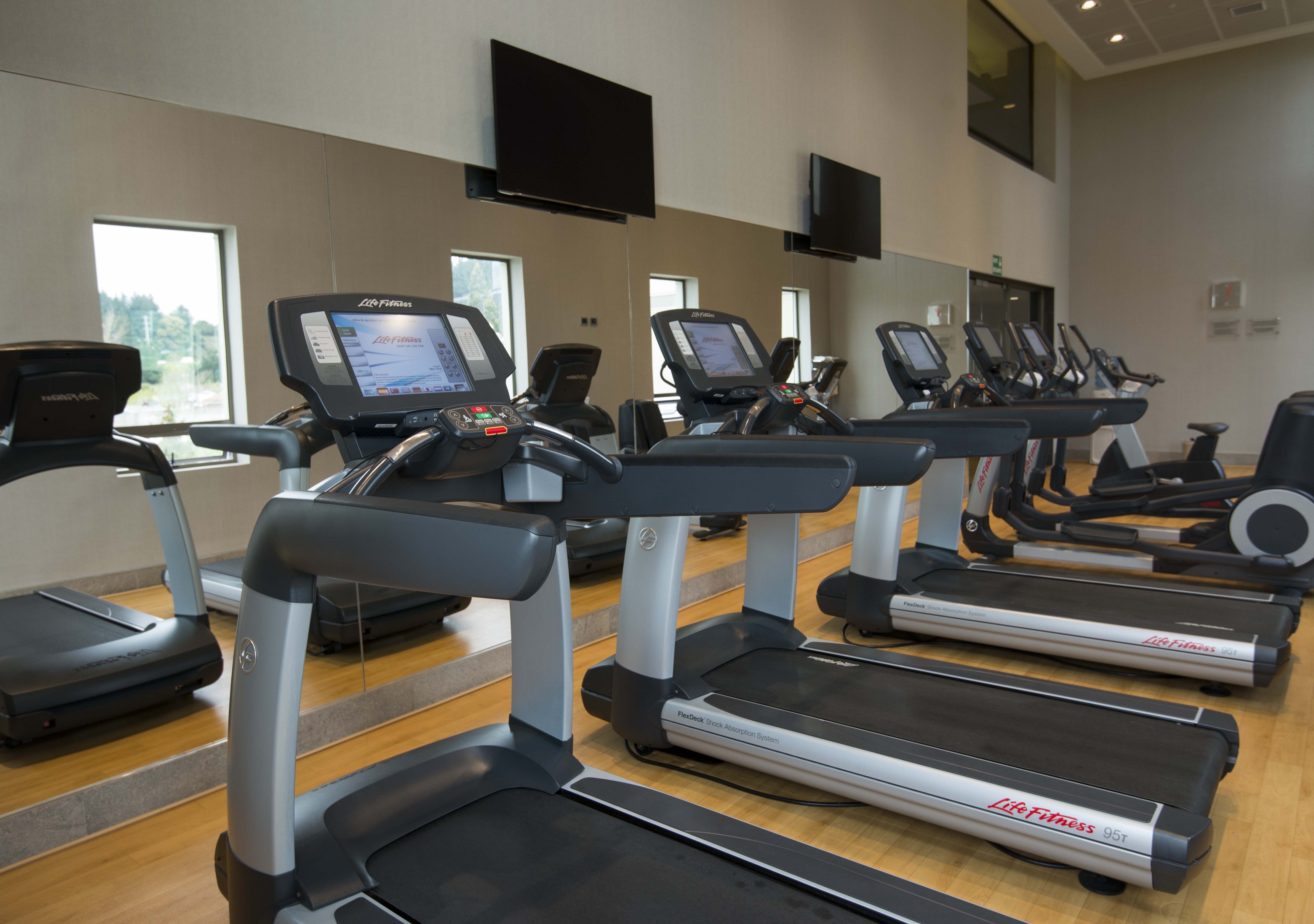 HOLIDAY INN EXPRESS CONCEPCION 44/74