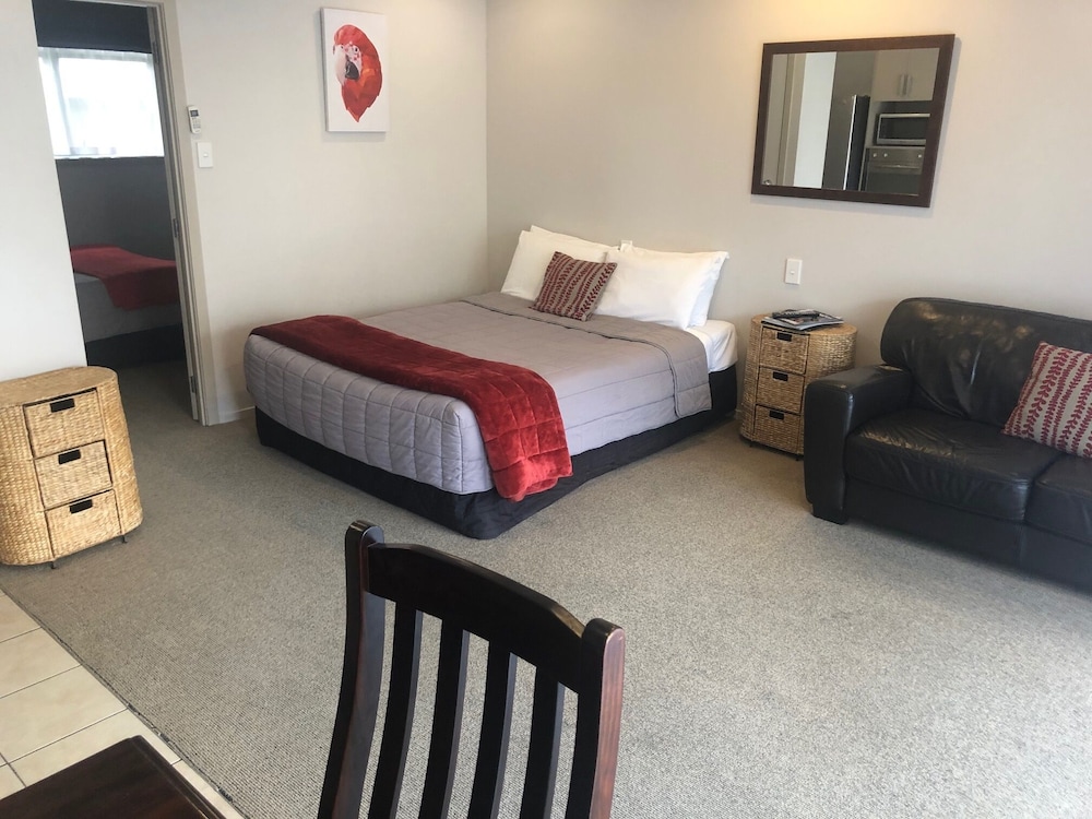 Absolute Lakeview Motel 15/51