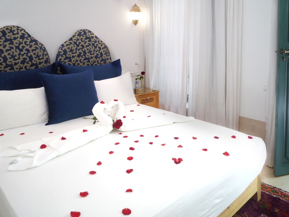 Riad Azahar 10/50