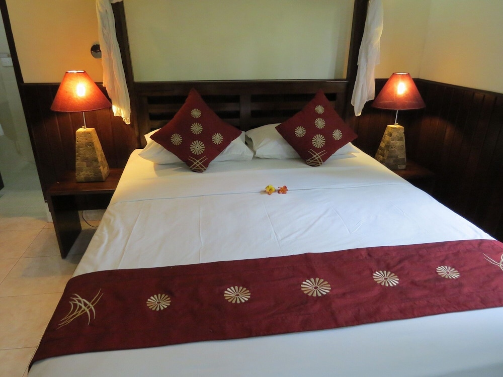Sama's Cottages And Villas 16/50