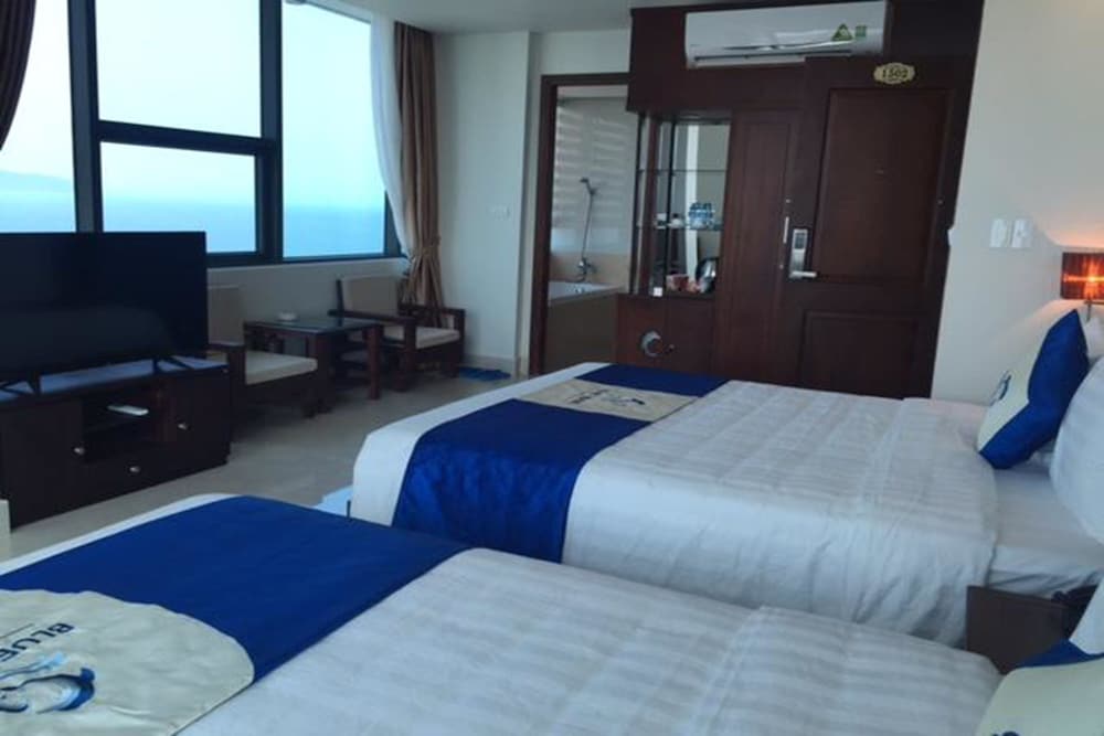 Blue Wave Hotel 16/38