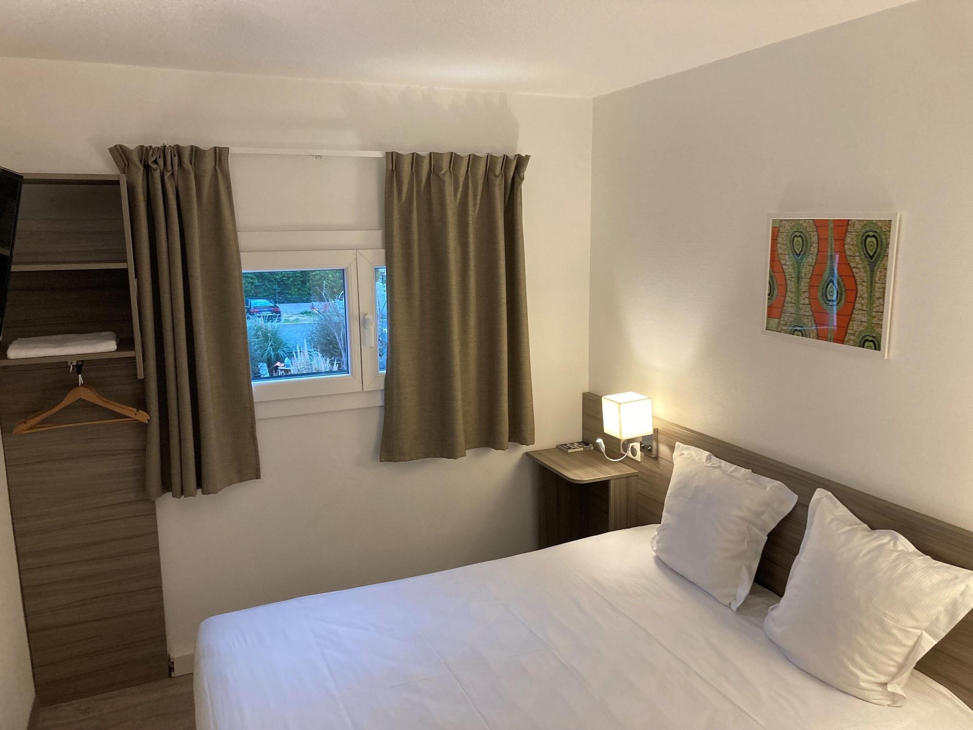 Room, Double Bed