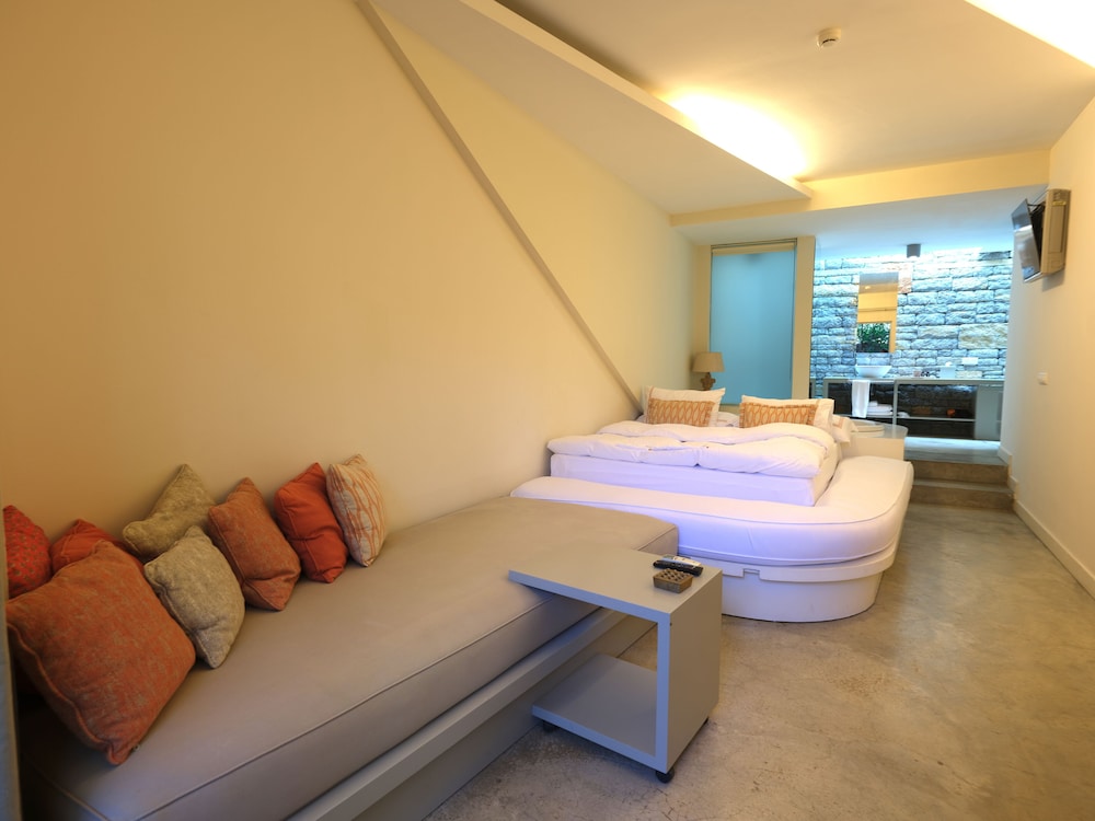 Bella Sombra Hotel 6/33