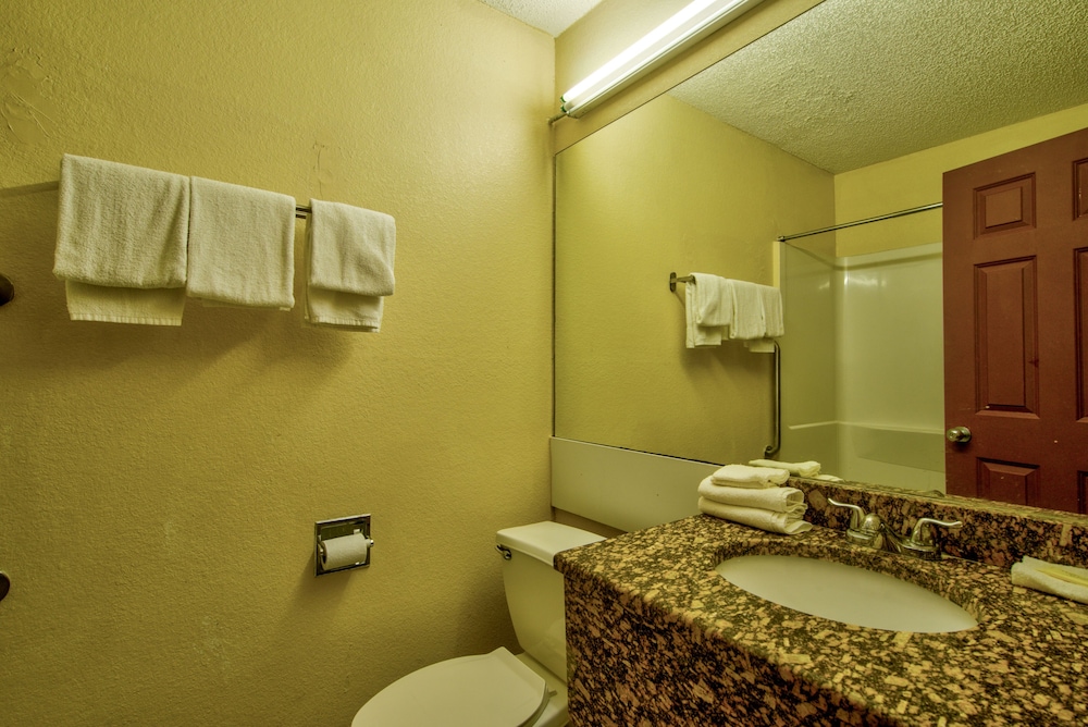 Clearwater Hotel 14/27