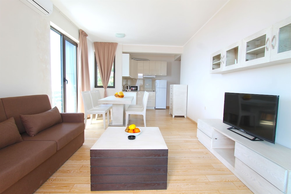 Apartments Aqua 49/66