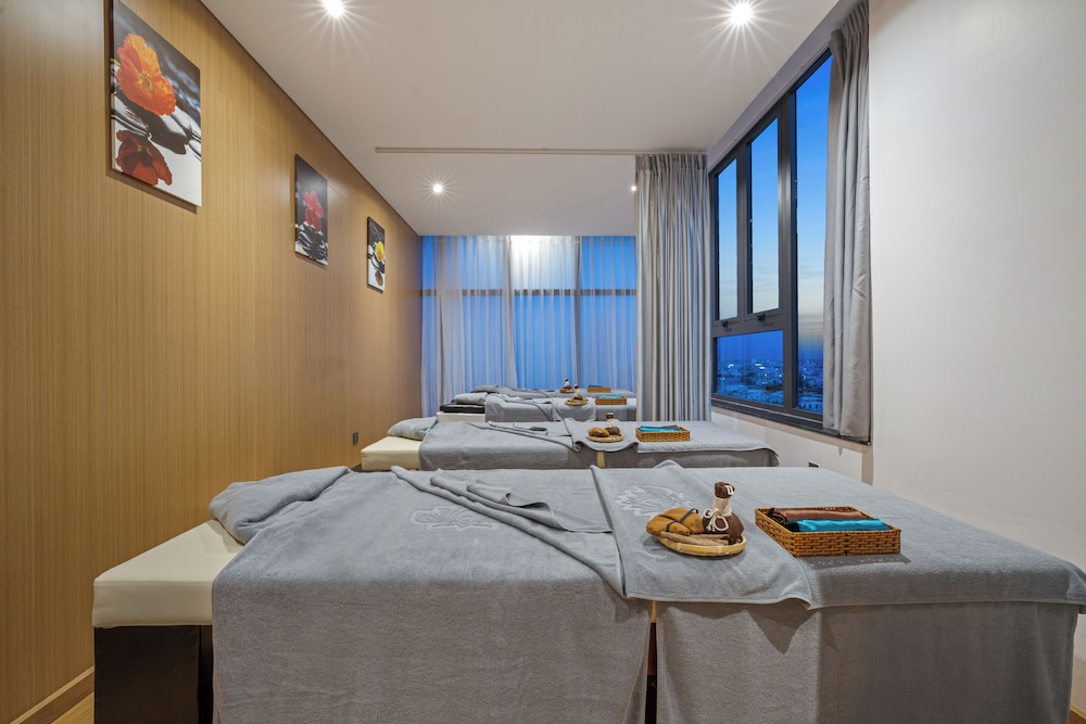 Golden Lotus Grand Hotel 22/49
