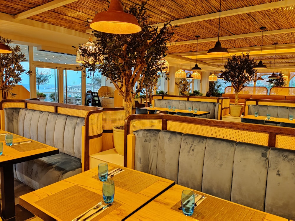 SALINI RESORT 50/68