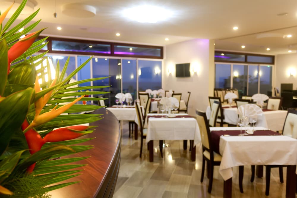 Hotel du Golfe 37/50