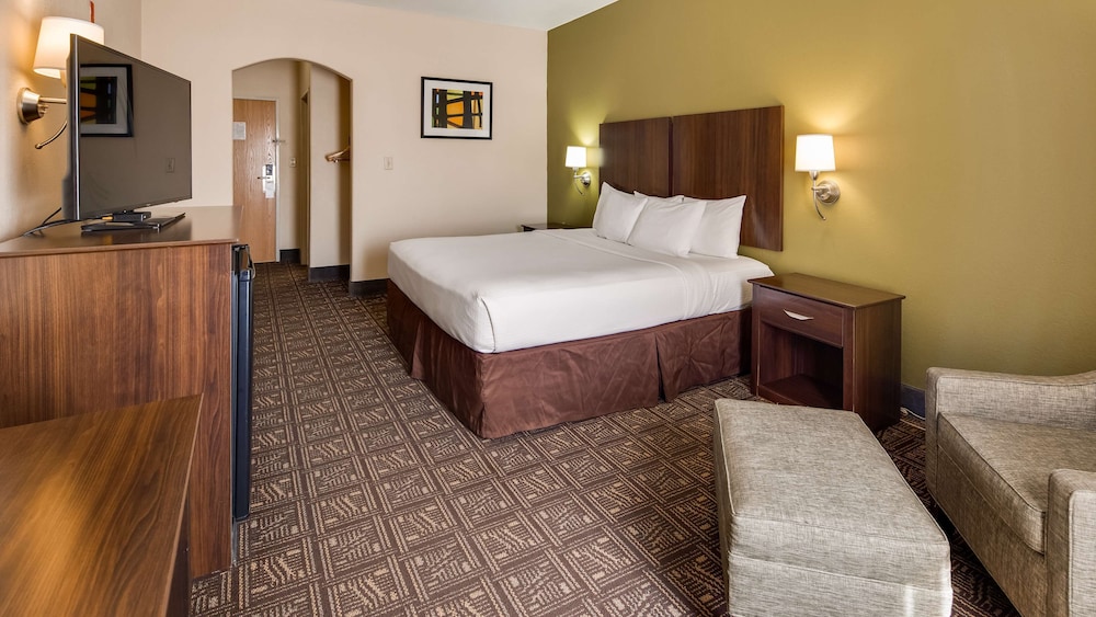 Best Western Rayne Inn 8/26
