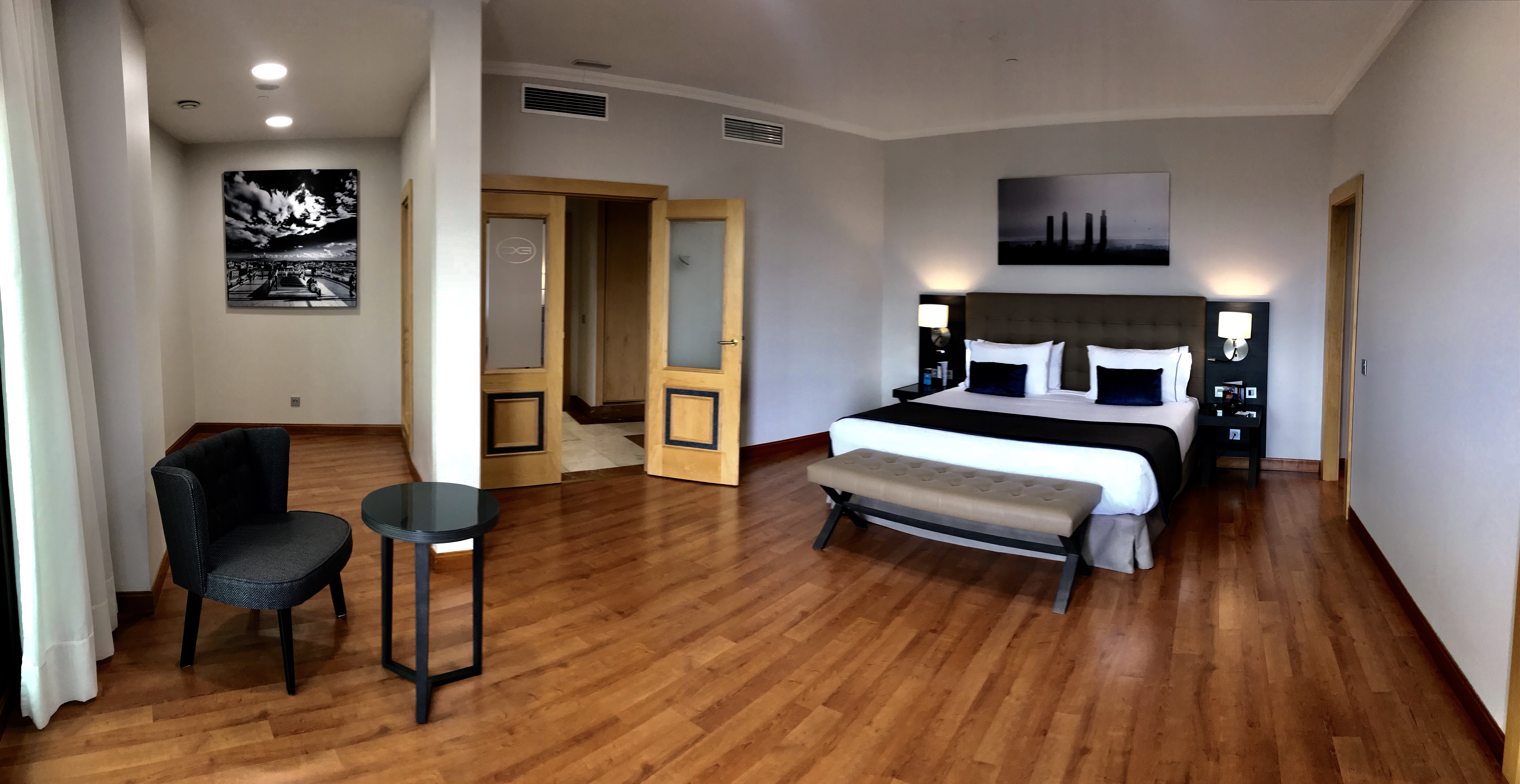 Junior Suite, Single