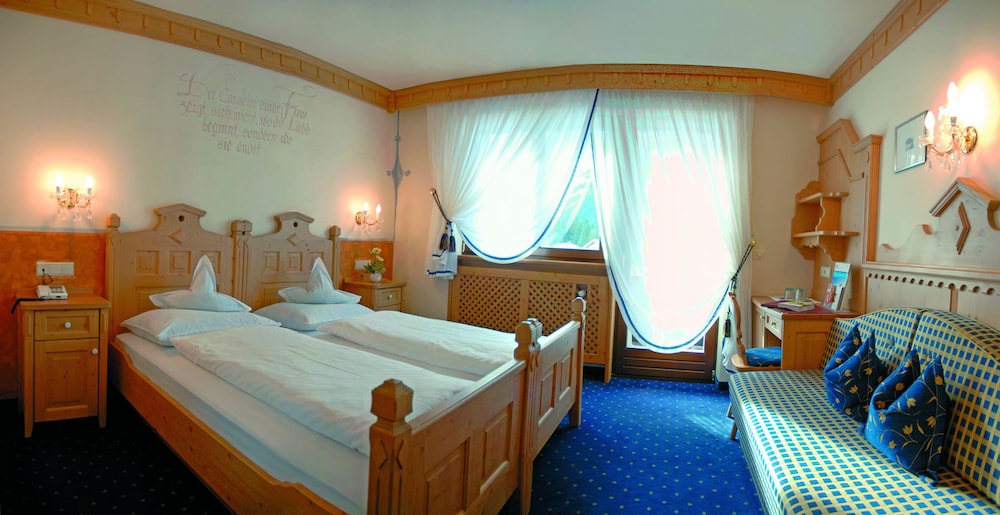 Romantik Hotel Santer 34/66