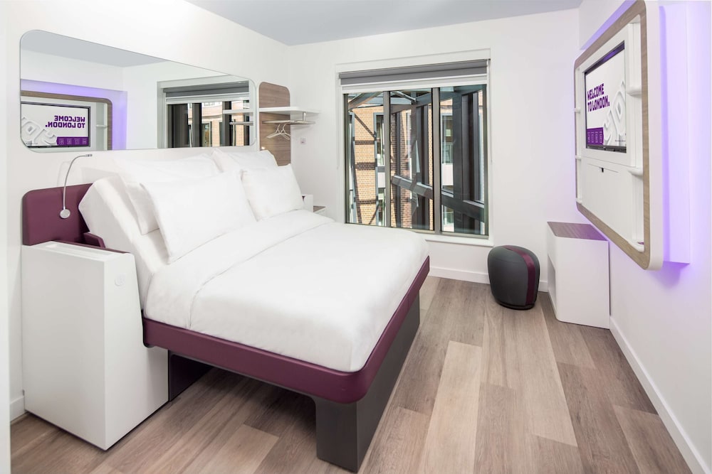 YOTEL London City, Select by Hilton 15/70