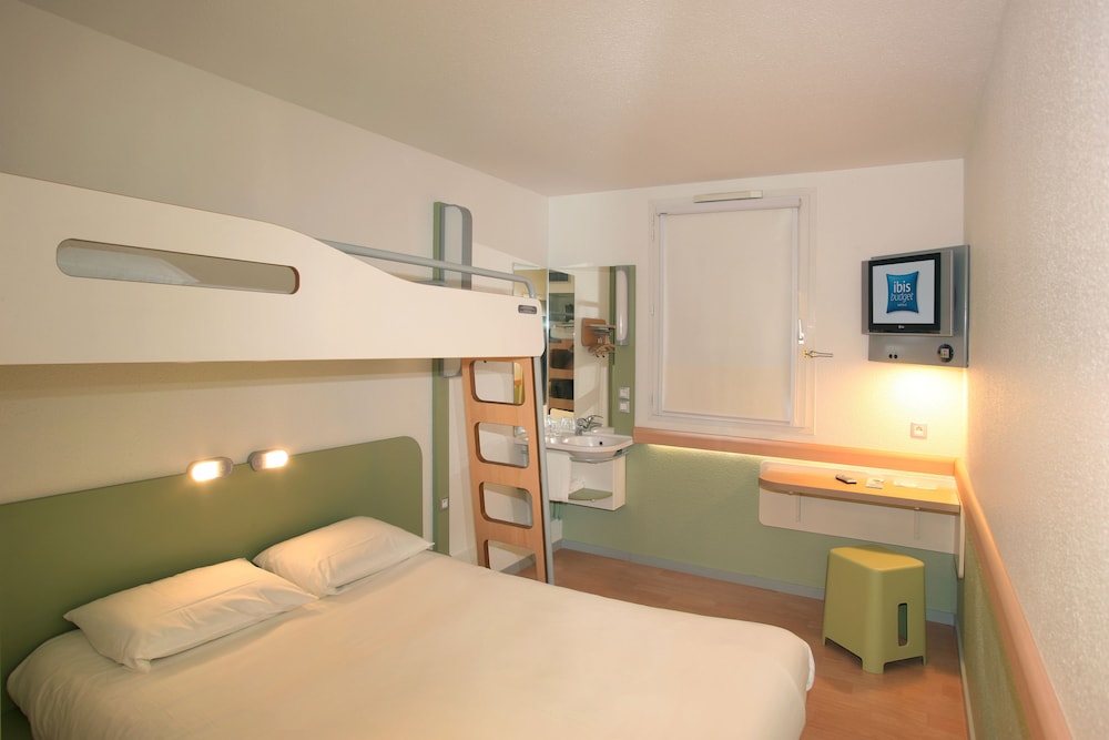 Ibis Budget Poitiers Nord Futuroscope 19/71