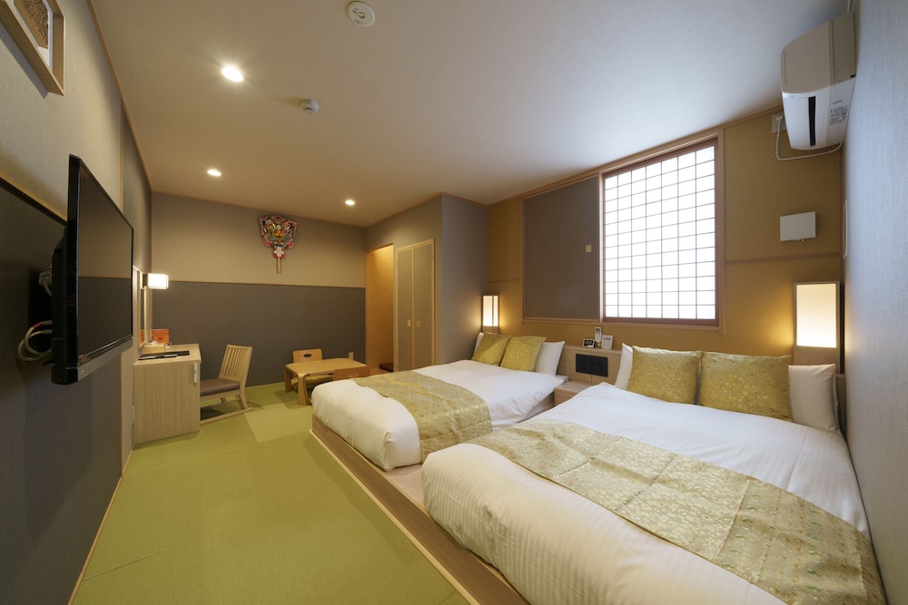 TWIN BEDS