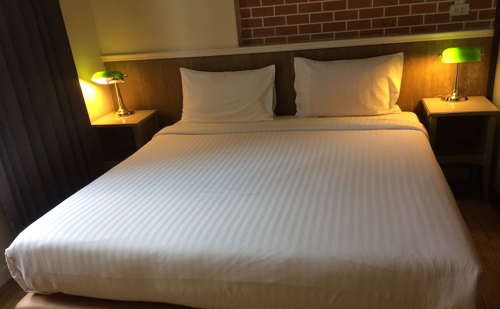 BOURBON ST BOUTIQUE HOTEL 15/35