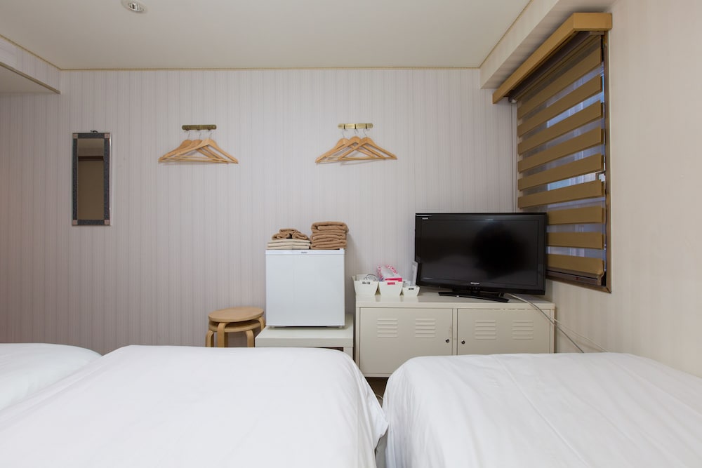 Hotel Empire in Shinjuku 18/28