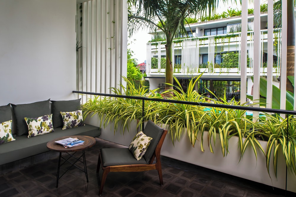 Viroth Apos S Hotel 53/74