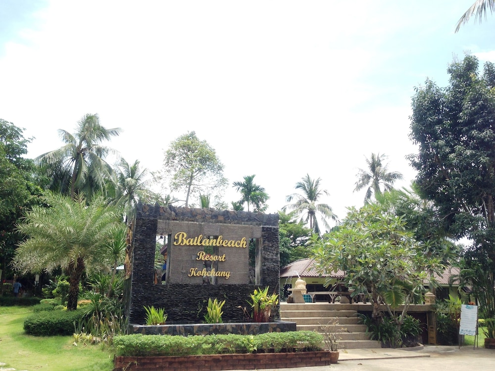 Bailan Beach Resort 11/78