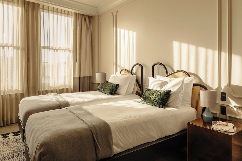 BIGGY, TWIN BEDS