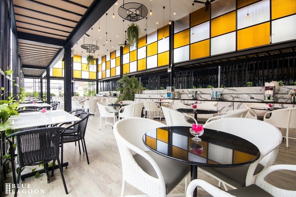 Blue Lagoon Hotel By Diamond 37/48