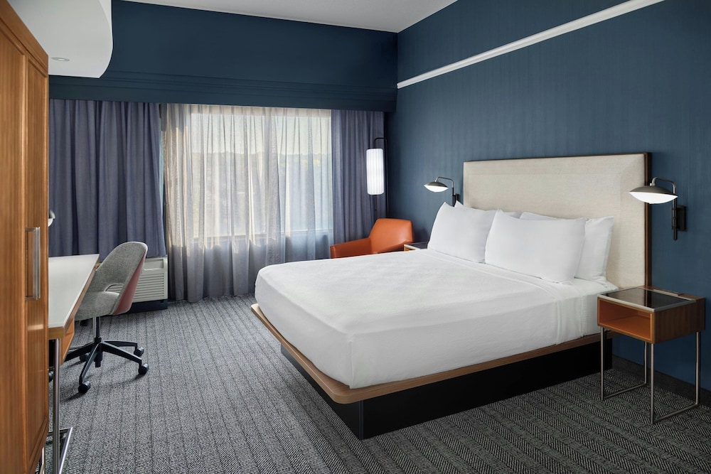 Courtyard by Marriott Kansas City Shawnee 16/71