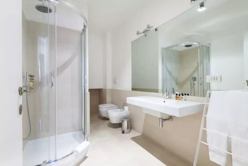 San Carlo Suite 68/71