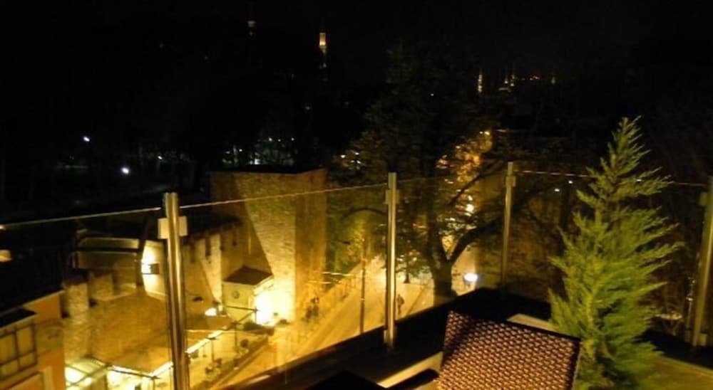 Hotel Ottoman Luxury 68/69