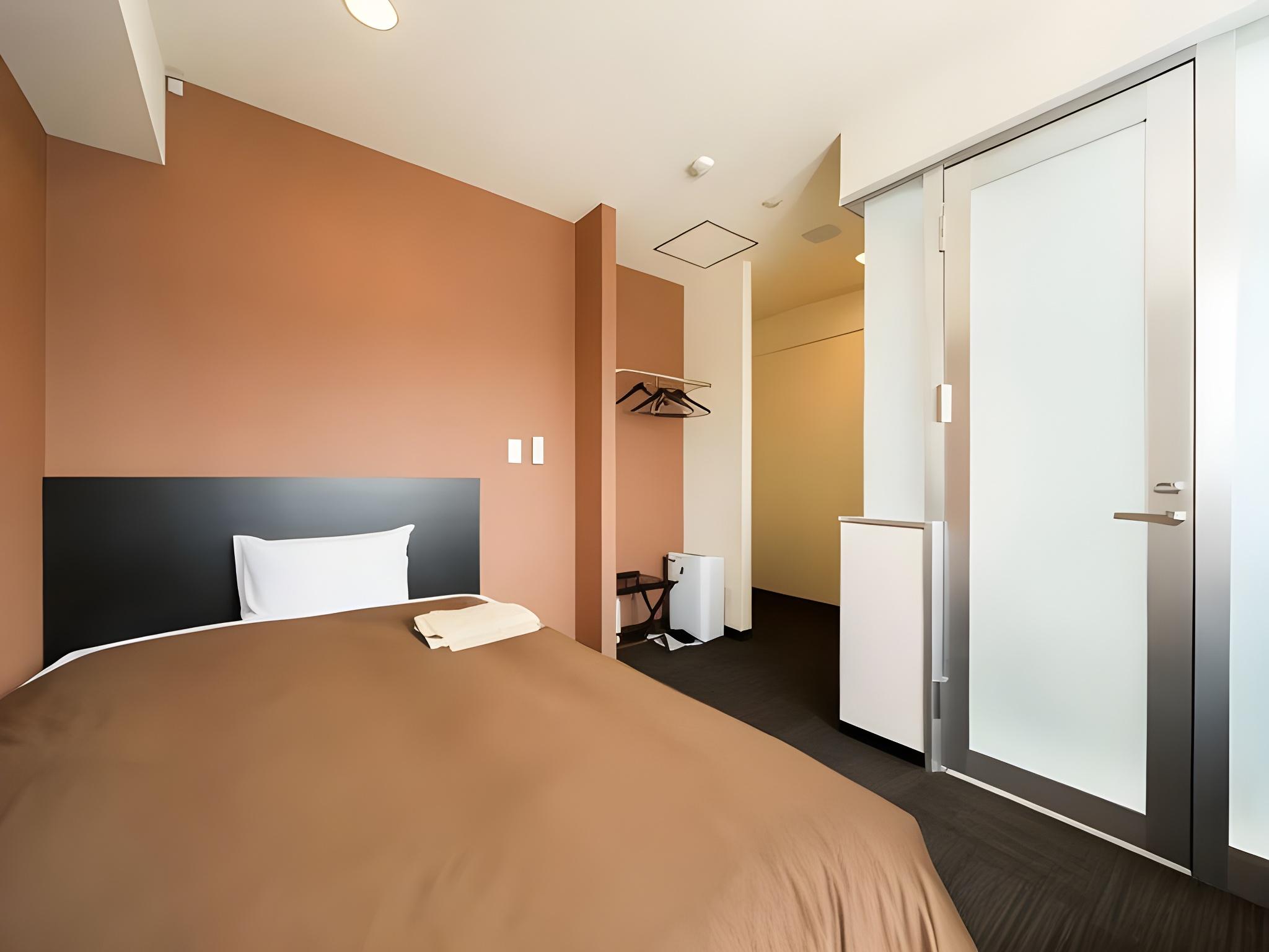 Moderate, Double Bed