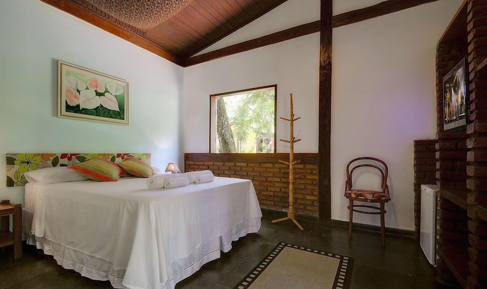 ROOM, DOUBLE BED