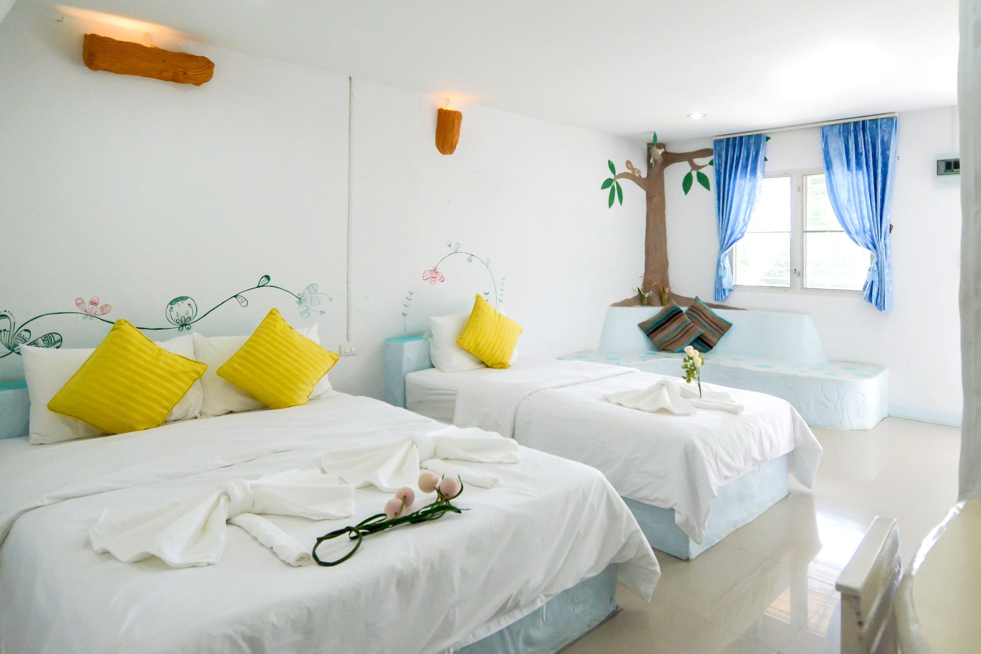 Tower, 1 Double and 1 Single Bed
