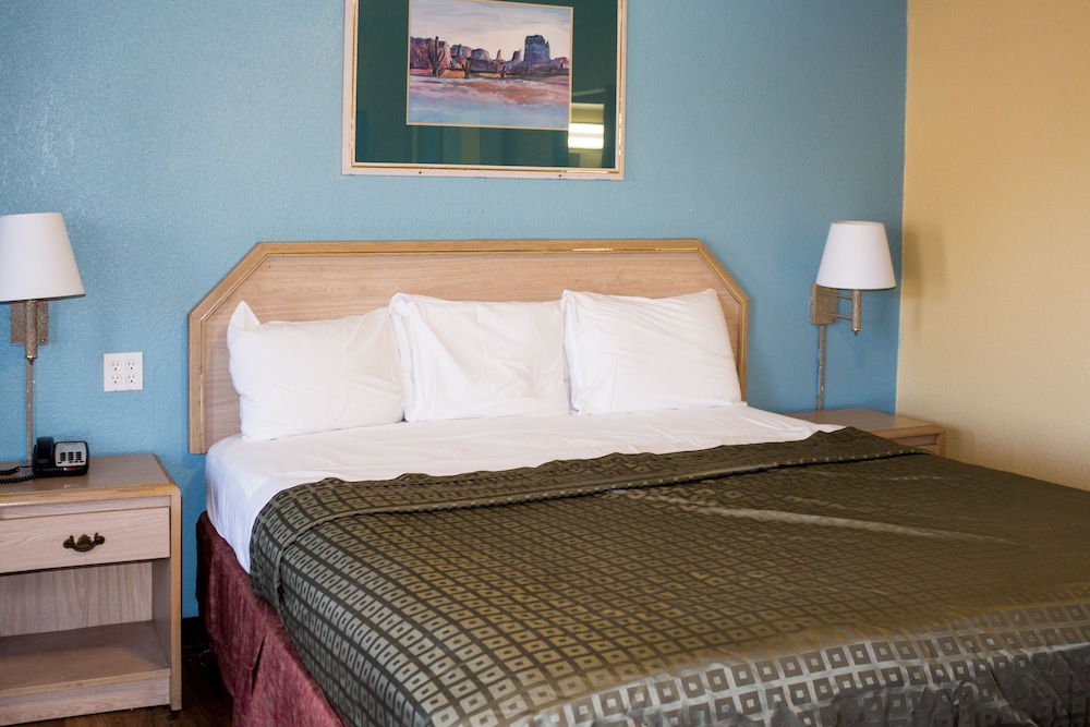 RODEWAY INN MUSKOGEE 33/39