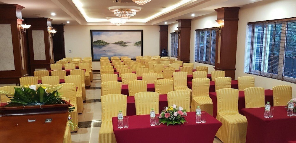Muong Thanh Vinh Hotel 65/69